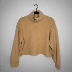 Gianni Bini orange cropped sweater